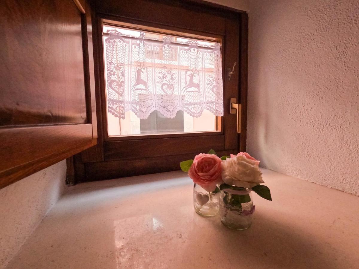 Bed and Breakfast San Domenico House - Centro Storico LʼAquila Exterior foto