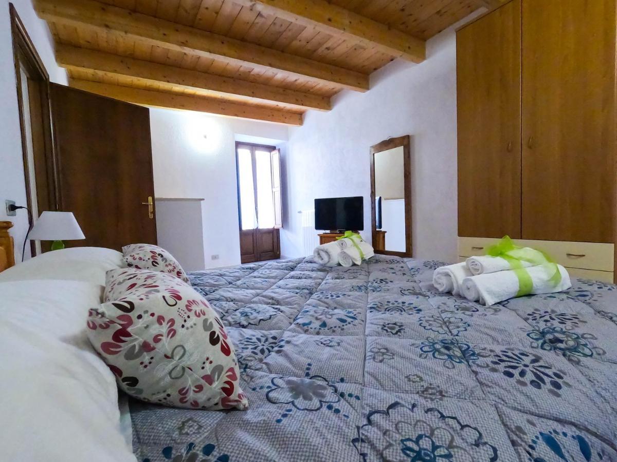 Bed and Breakfast San Domenico House - Centro Storico LʼAquila Exterior foto